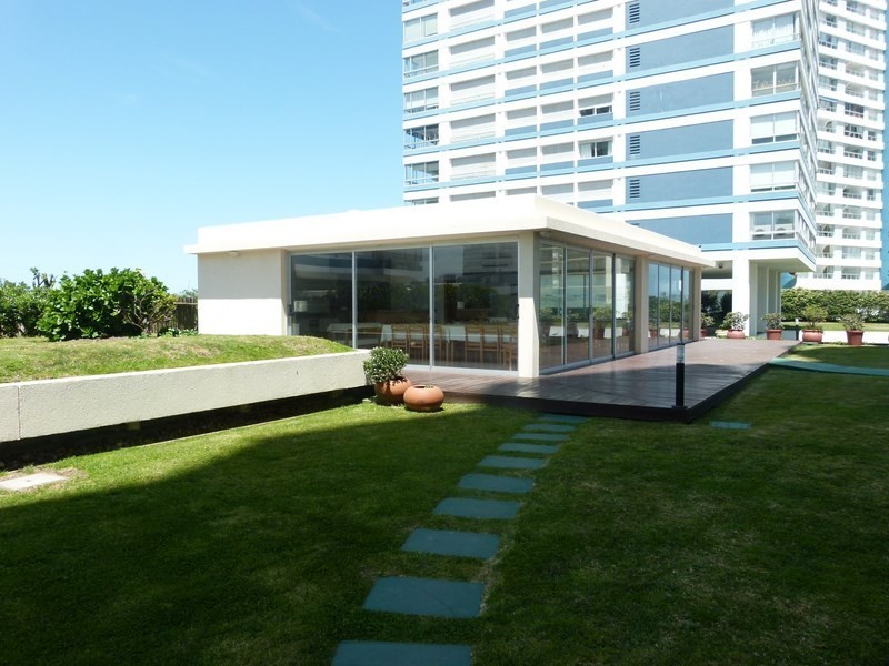Departamento en alquiler en Playa Brava